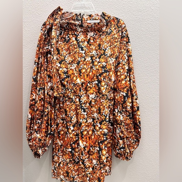 Camilla And Marc Dress Size 6 Orange Mini Fall Designer Mini Floral - Picture 4 of 8